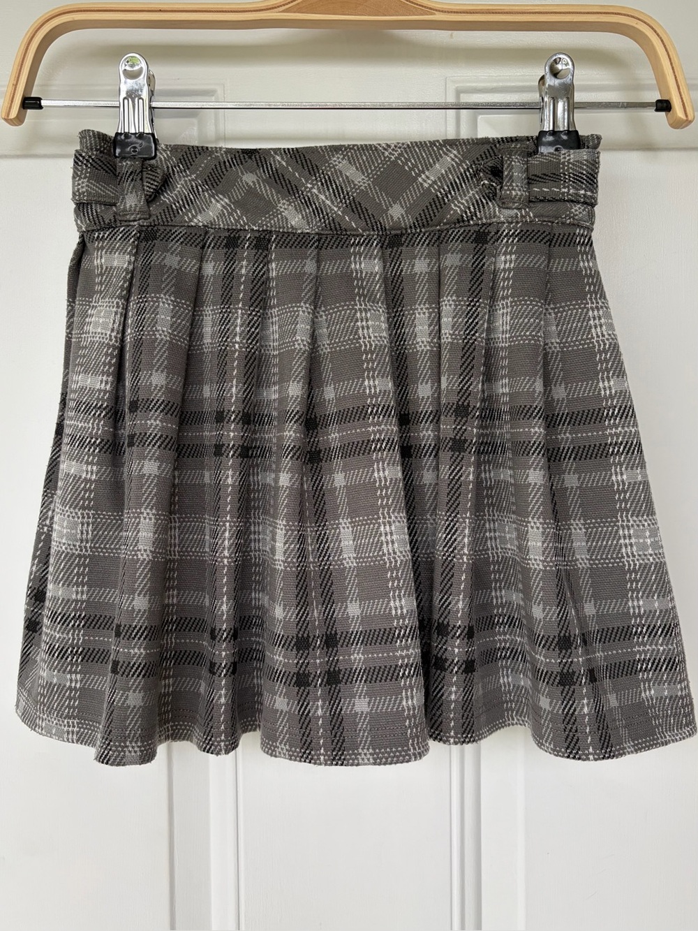 •Nicole Miller• Girls Plaid Pleated Skort with Built-In Shorts - Size 10
